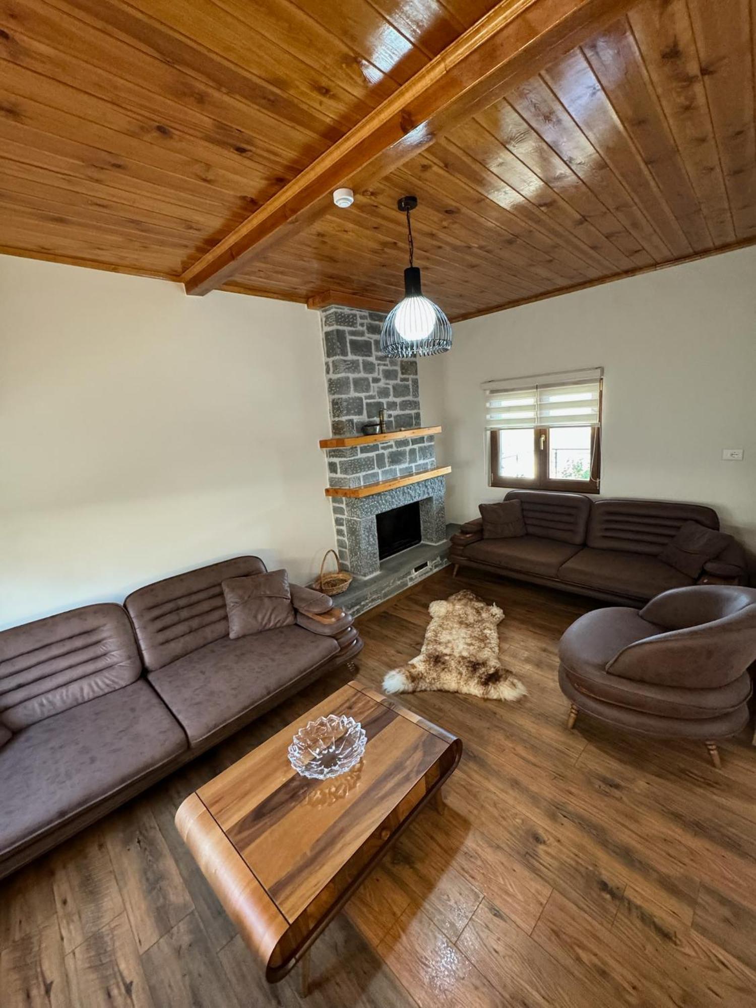 Villa Sana Rooms Permet Exterior photo